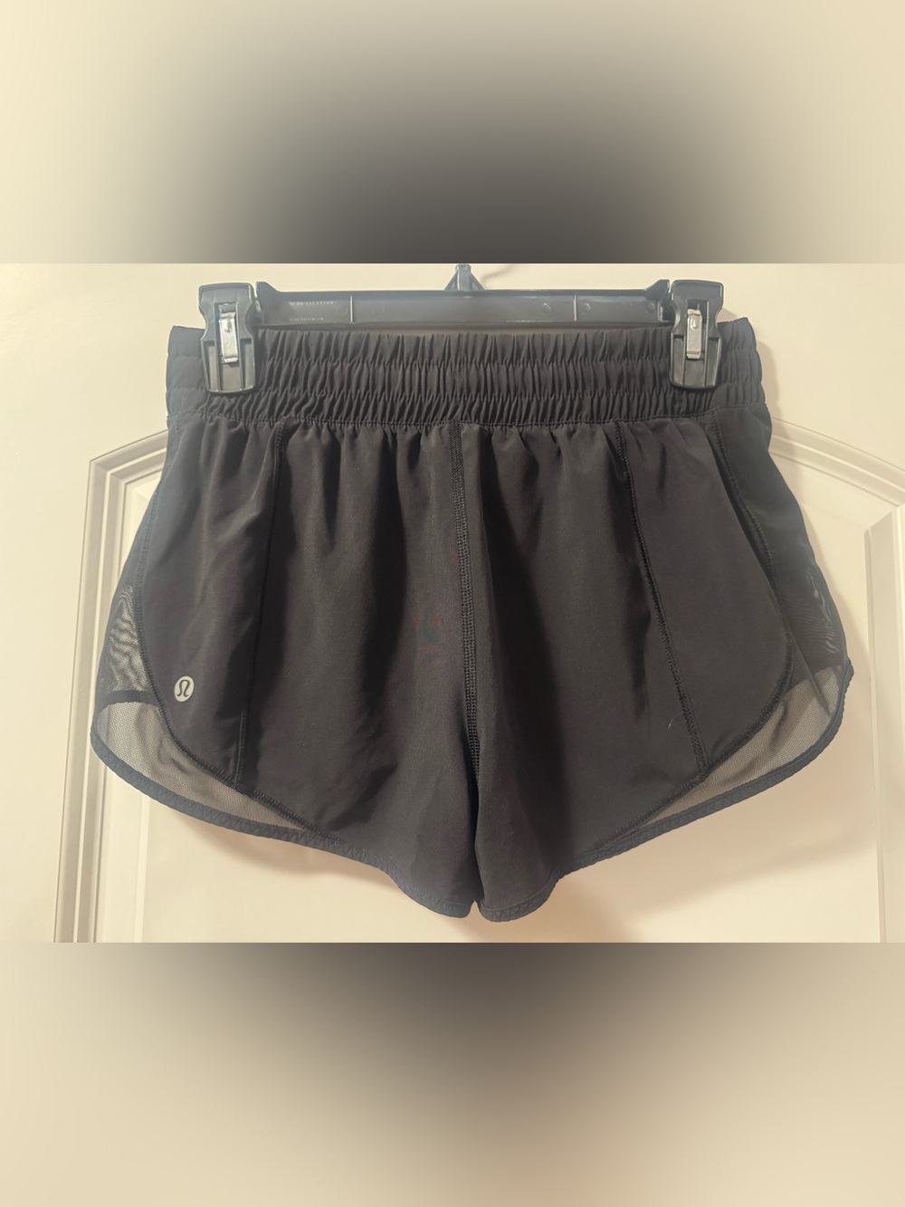 Authentic LuLu Lululemon Speed Shorts 2”